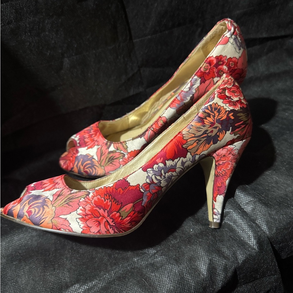 NUDE Red Floral Peep-Toe Heels